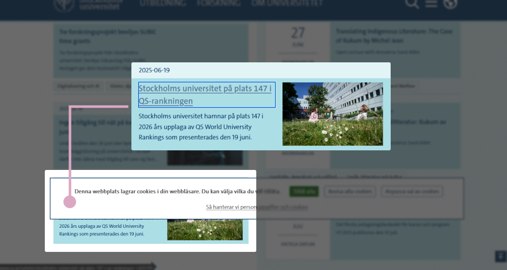 The banner with a non-transparent background obscures the card element. We can see the description and part of the image of a flower field. Nearby, the not obscured card is shown. The link “Stockholms universitet paa plats 147 i QS-rankningen” is outlined with a blue border.